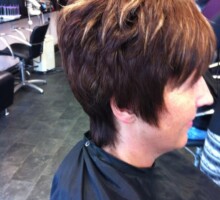 Short brunette hair